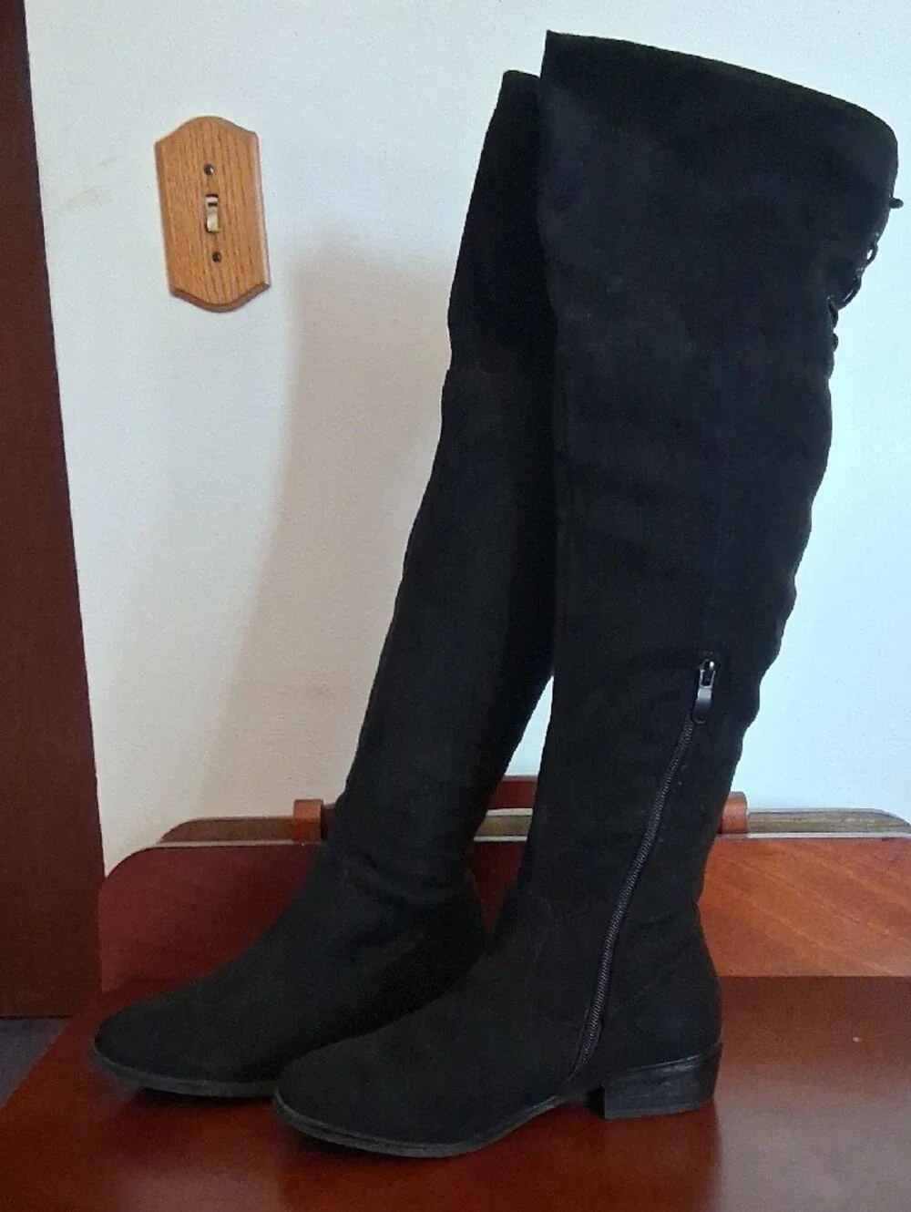 GUC Size 7 Black Over-the-Knee Boots